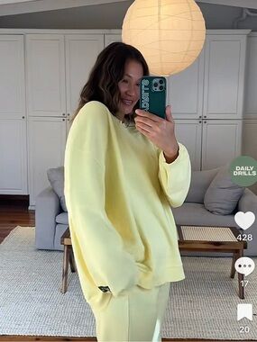 Daily Drills- thermal oversized top Lemonade